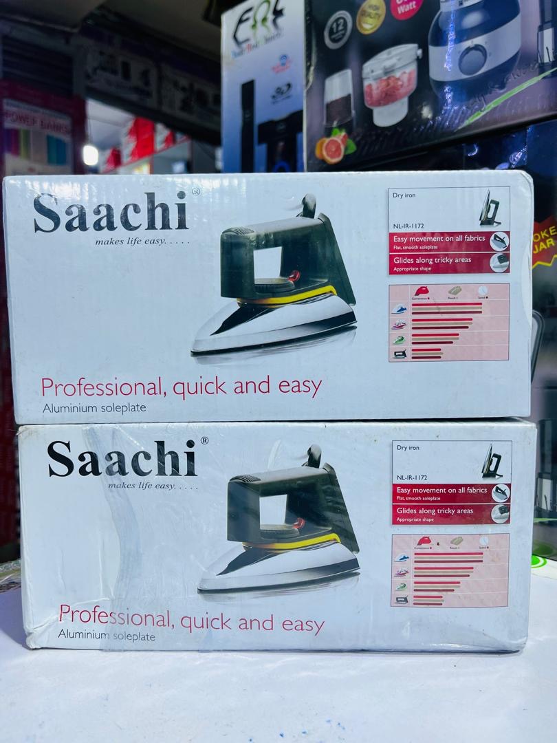 Saachi Dry iron